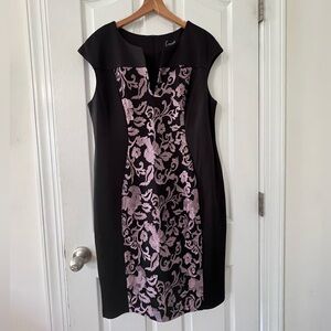 Connected Apparel Dress zips in back. Size 16